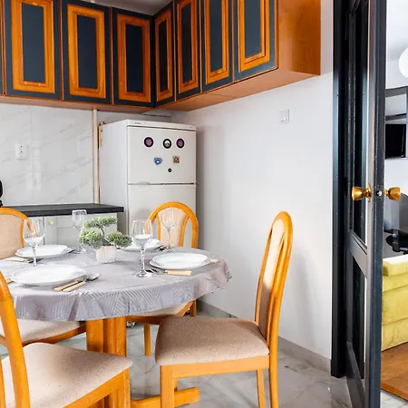 Promenada Old Town * Bucarest