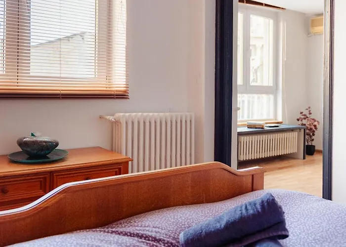 Promenada Old Town * Bucureşti